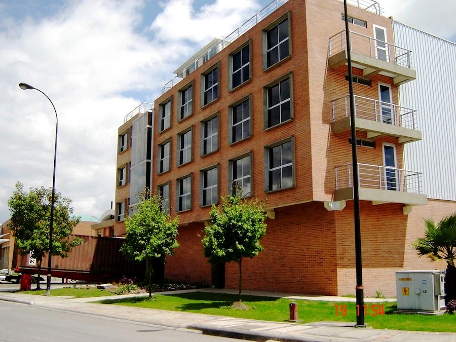 Proyecto de edificio industrial en Bogotá desarrollado por PSYS